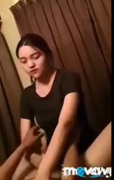 Bokep Indo Kakak Membantuku Saat Ganti Cairan